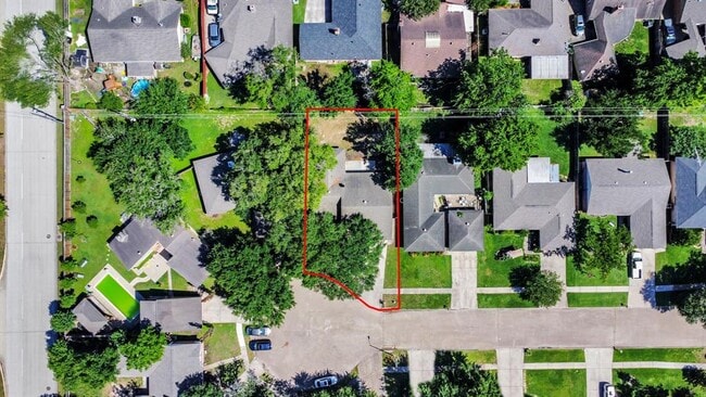 Building Photo - 13734 Cologne Dr