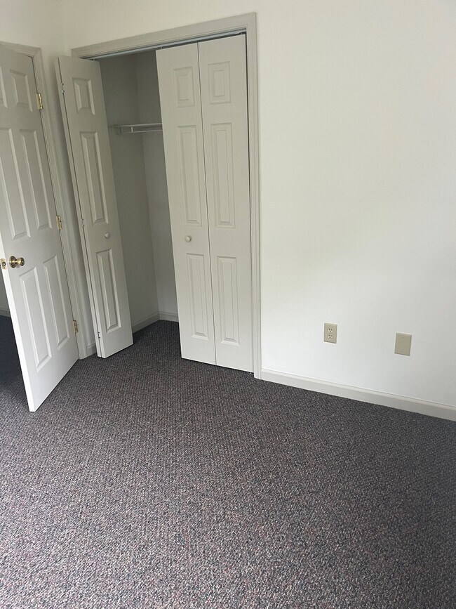 Building Photo - 3405 Sullivan Trl