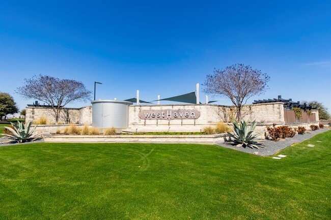 Building Photo - 908 Vogel Dr