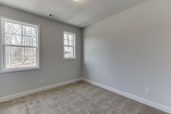 Building Photo - 1276 Ainsworth Alley