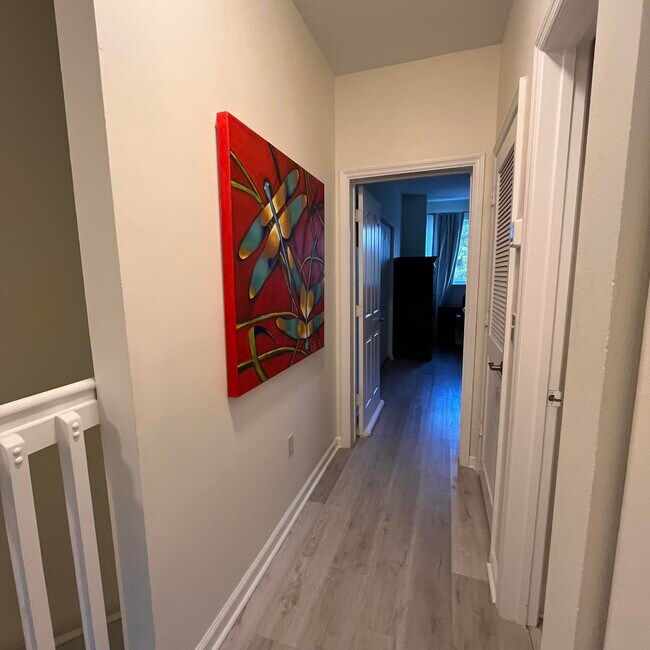 Building Photo - 2018 Alta Meadows Ln