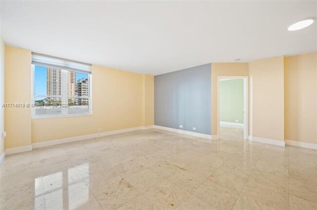 Building Photo - 701 Brickell Key Blvd