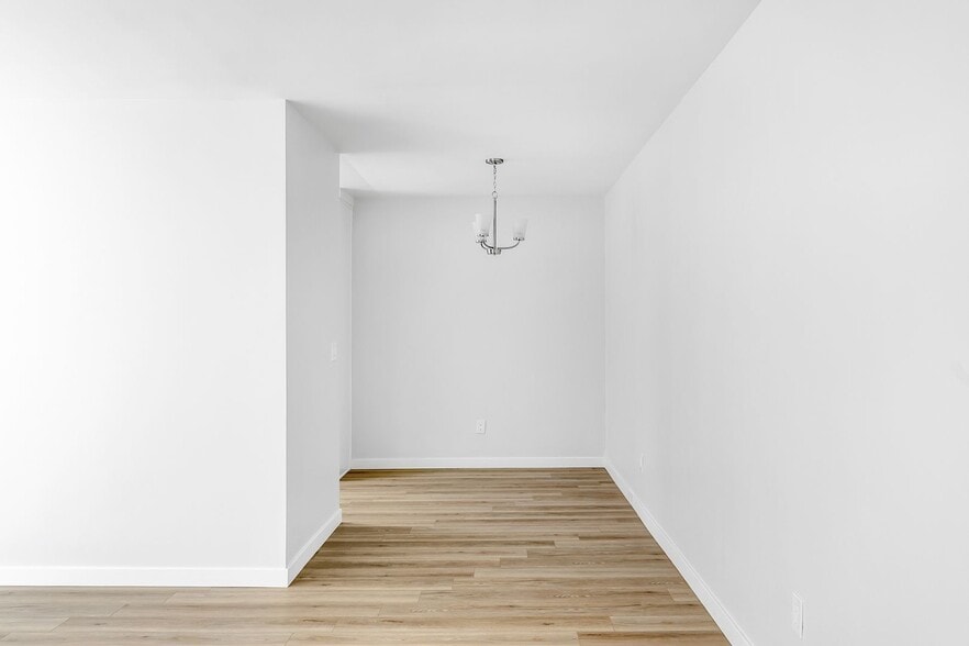 Interior Photo - 18545 Clark Street