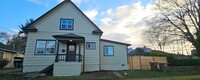 Building Photo - Recently Renovated 2 Story Tacoma Craftsma...