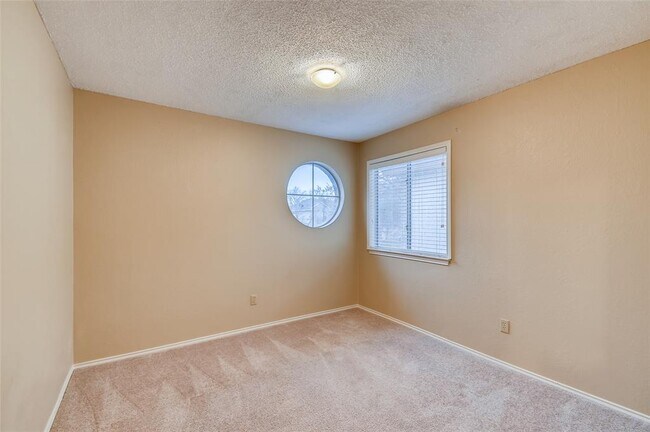 Building Photo - 14008 Maricella Ln