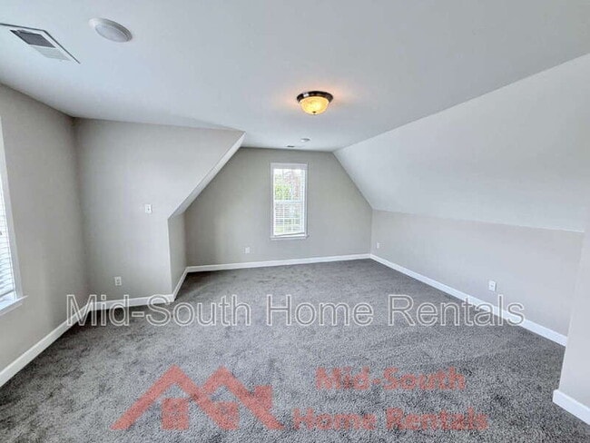 Building Photo - 7472 Kylan Dr