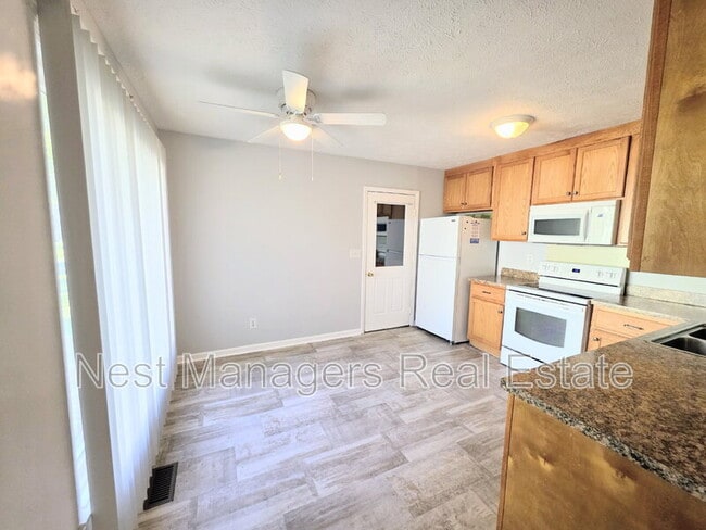 Building Photo - 9598 Holbrook Ln