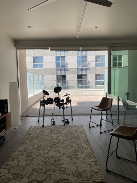 Building Photo - 316 W 200 S