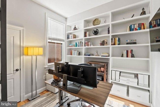 Building Photo - 1224 R St NW