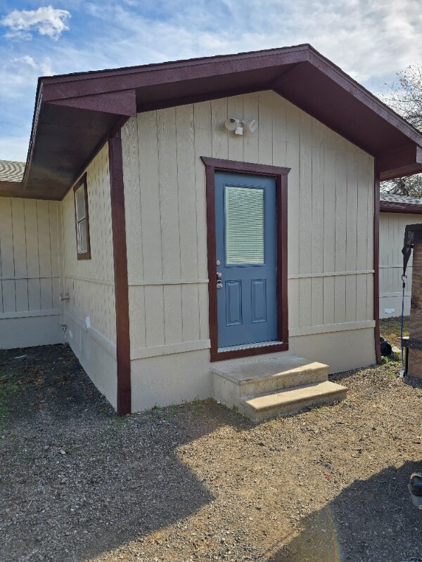 Building Photo - 502 S Pearl St