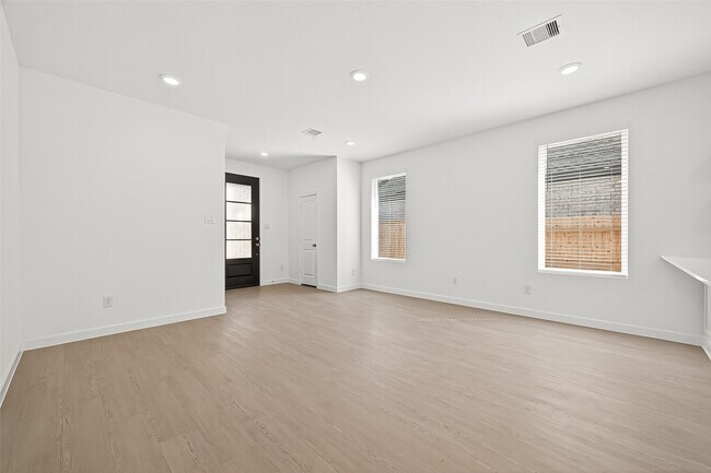 Building Photo - 6619 Sunset Velvet Dr