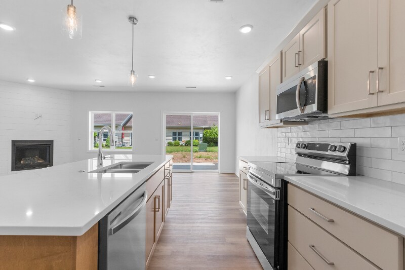 Building Photo - 2721 Sachet Pl