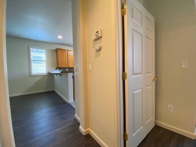 Building Photo - 3 Bedroom, 2.5 Bath, 1,505 sq. ft. home in...