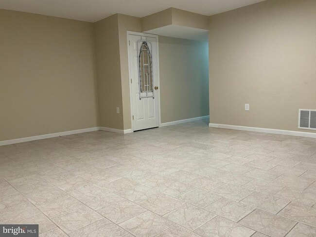 Building Photo - 784 Princeton Pl