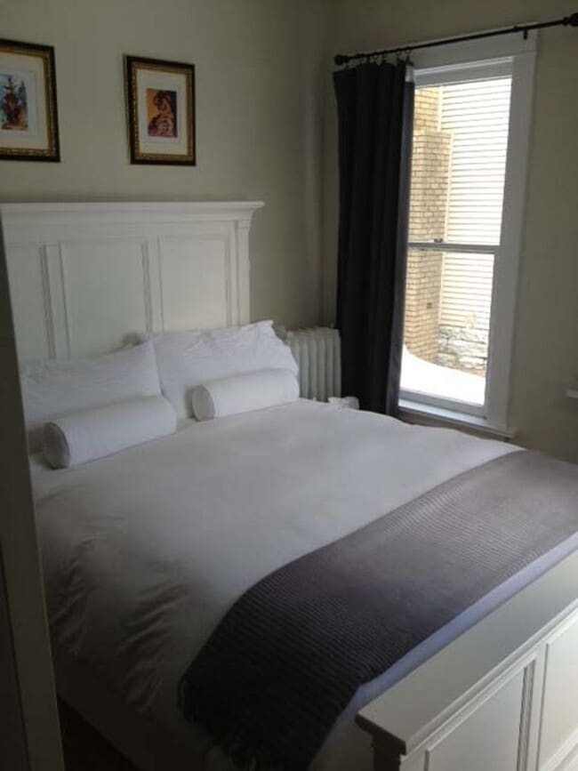 Building Photo - 2717-2719 Aldrich Ave S