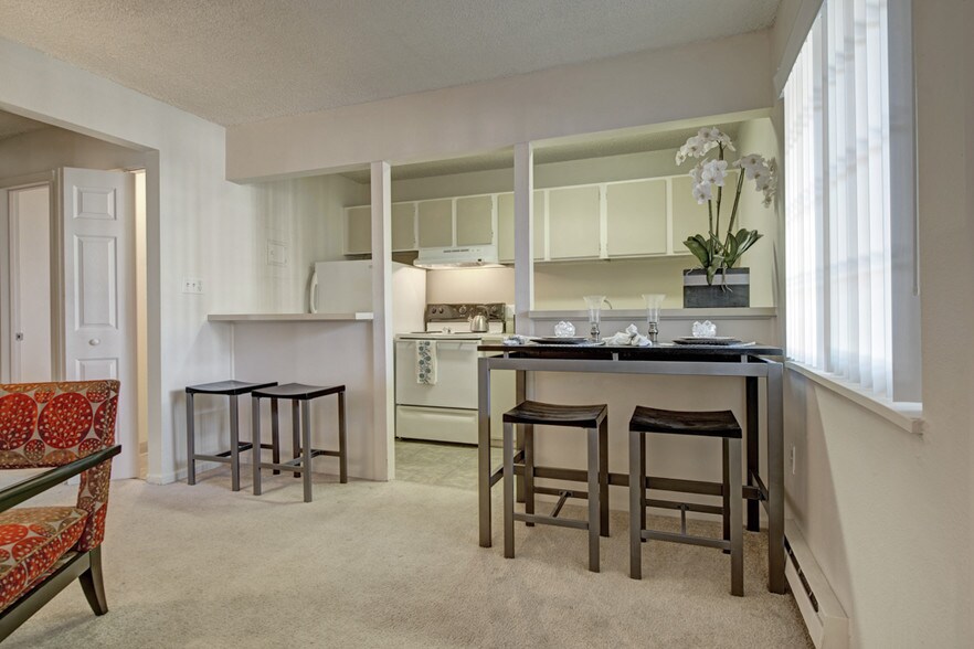 Featherstone 3807 Half Turn Rd Colorado Springs CO 80917 Apartment