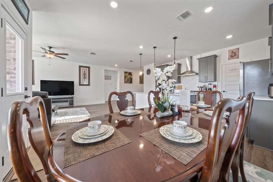 Building Photo - 12105 Bacalar Bnd