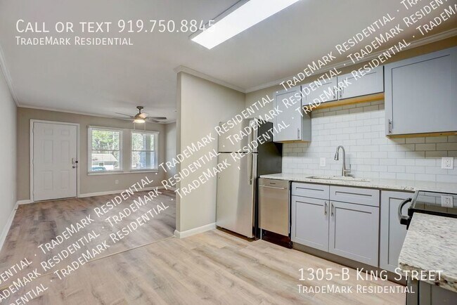 Building Photo - 1305 King St