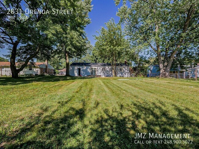 Building Photo - 2831 Orenda St