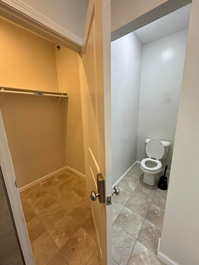 Building Photo - 413 Legato Dr