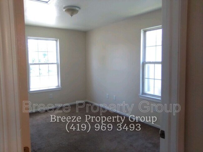 Building Photo - 624 Hope St