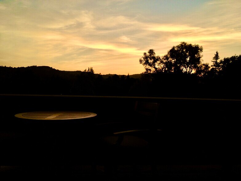 Sunset View from Deck! - 490 N Civic Dr