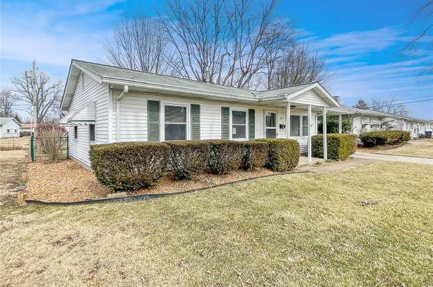 Building Photo - 3907 Memorial Dr