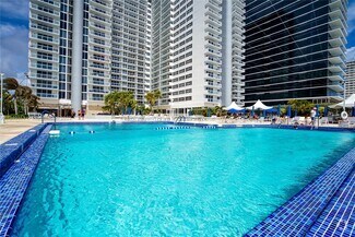 Building Photo - 2030 S Ocean Dr