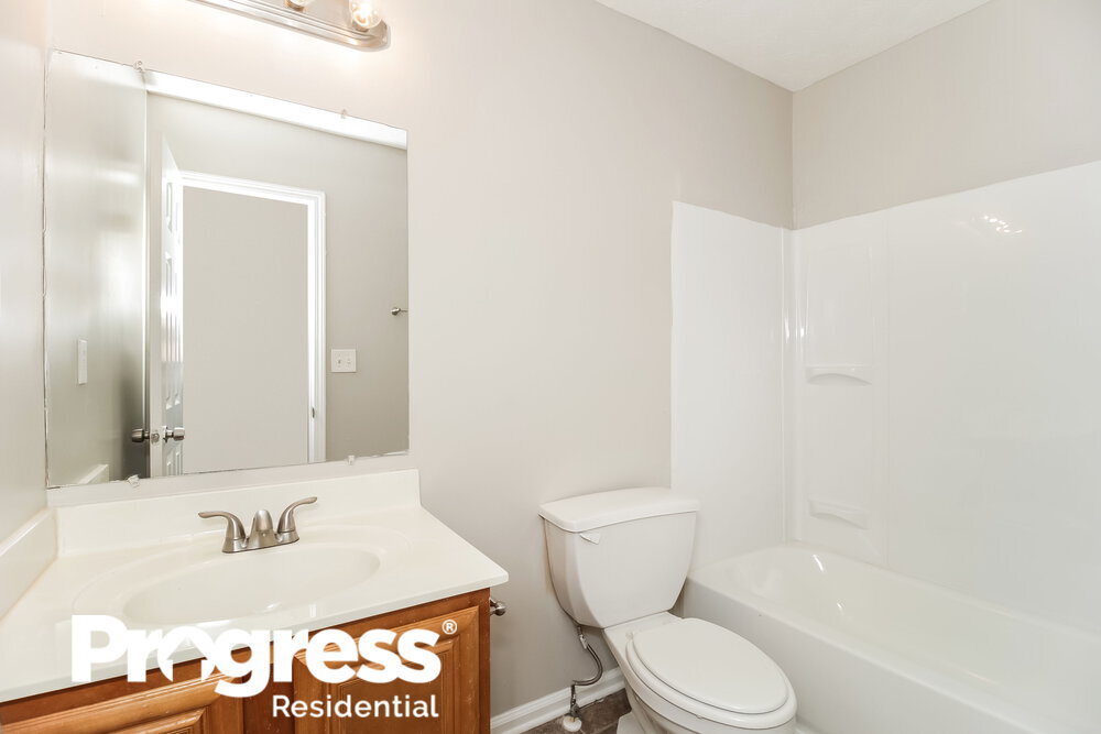 Building Photo - 4927 Lighthouse Pointe