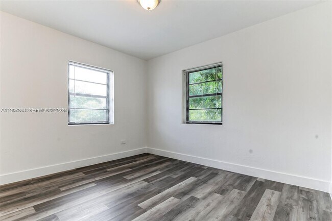 Building Photo - 1071 NW 34th St