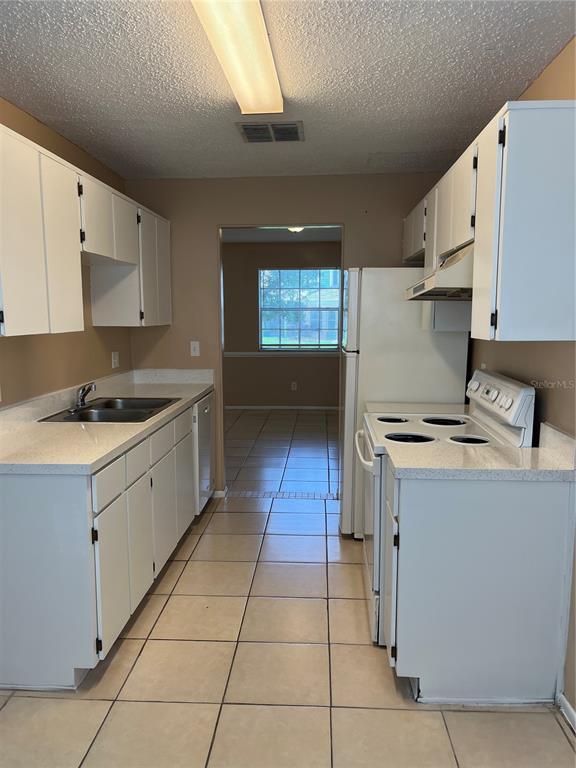 Building Photo - 11747 Whitewing Ct