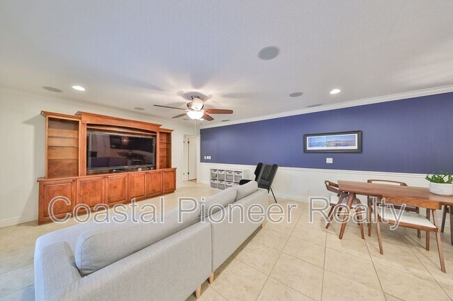 Building Photo - 817 Bannockburn Ave