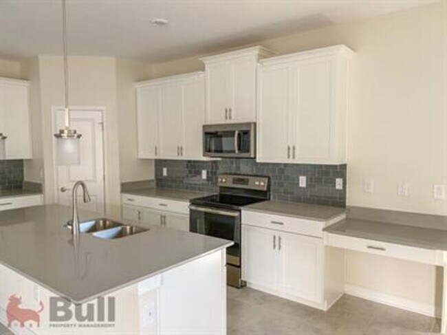 Building Photo - 11160 Longleaf Woods Dr