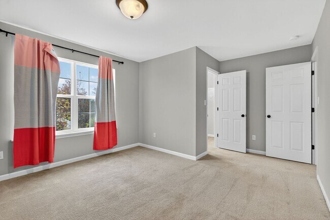 Building Photo - Beautiful 4-Bedroom Home with Modern Upgrades