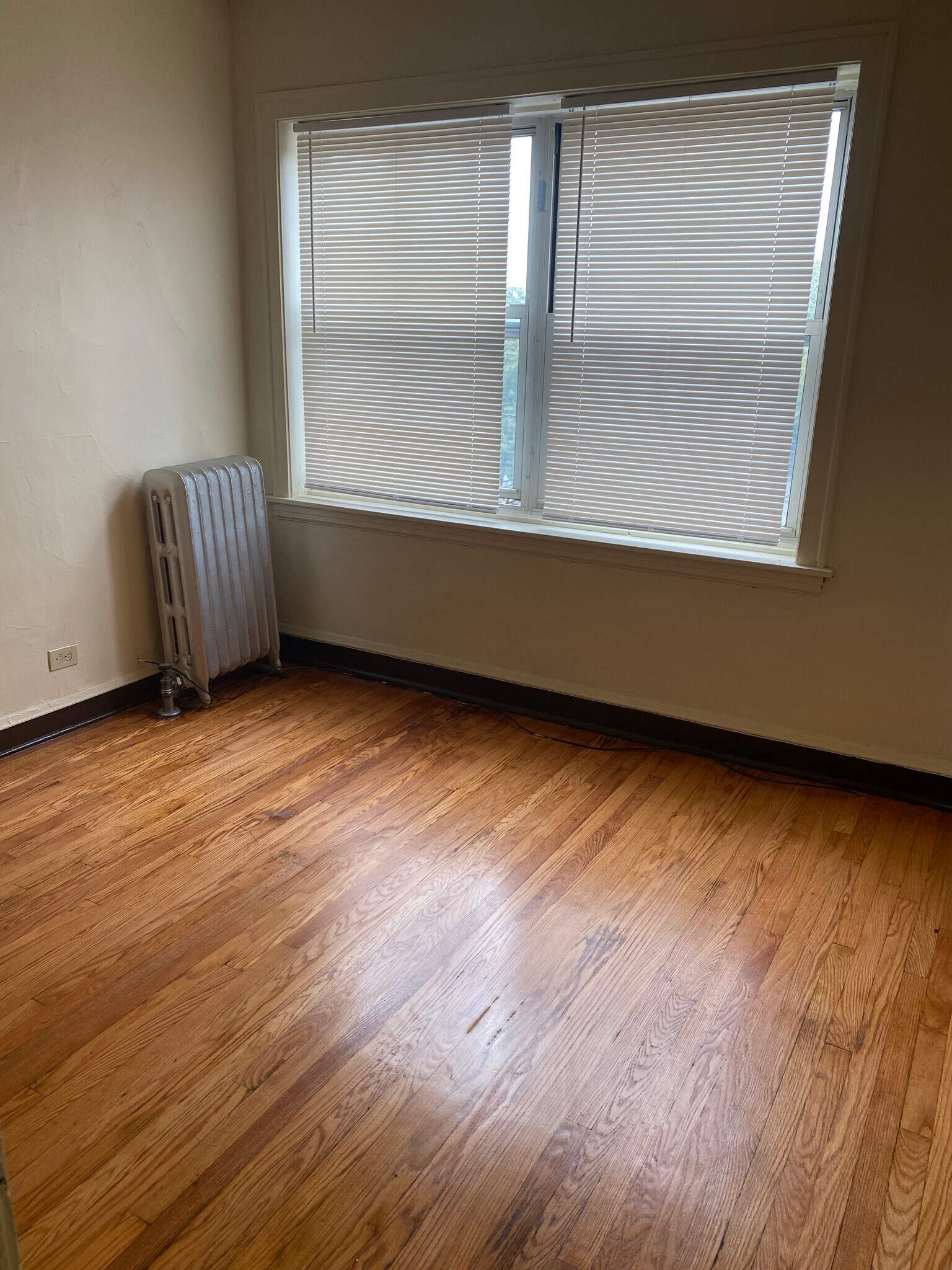 Building Photo - 503 E 79th St