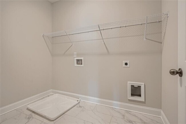 Building Photo - 461 Stagecoach Bnd SE