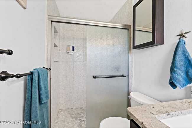 Building Photo - 346 Cyprus Dr