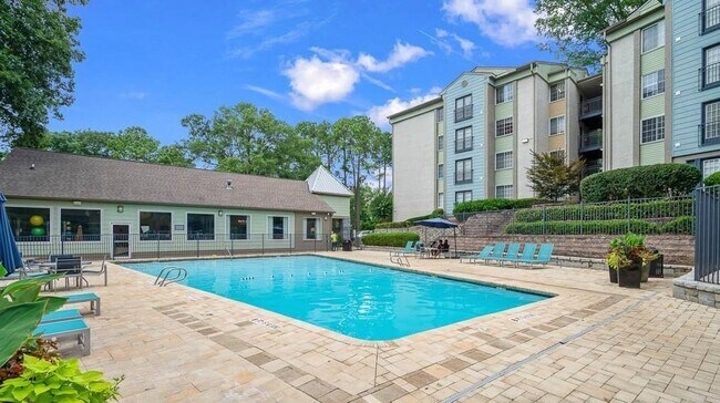 Building Photo - 5555 Roswell Rd NE