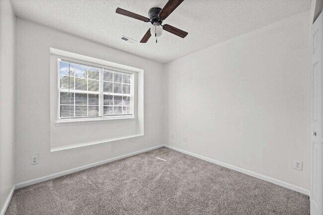 Building Photo - 5720 Prescott Ct
