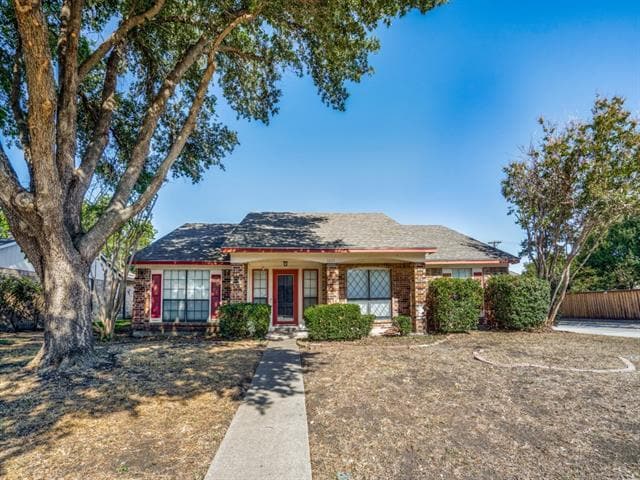Primary Photo - 1001 Filmore Dr