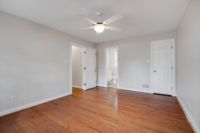 Building Photo - Beautiful 4 Bedroom 3 Bathroom Home in North Chesterfield ***Available Early April***