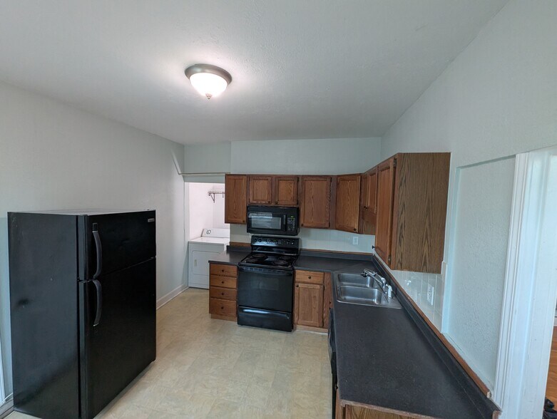 13' x 11' Kitchen - 3404 Baltimore Ave