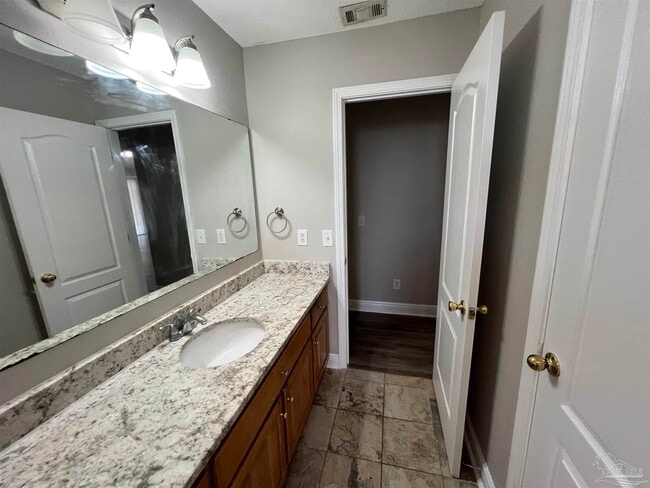 Building Photo - 7230 Annandale Dr