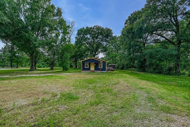Building Photo - 15897 Dewberry Ln
