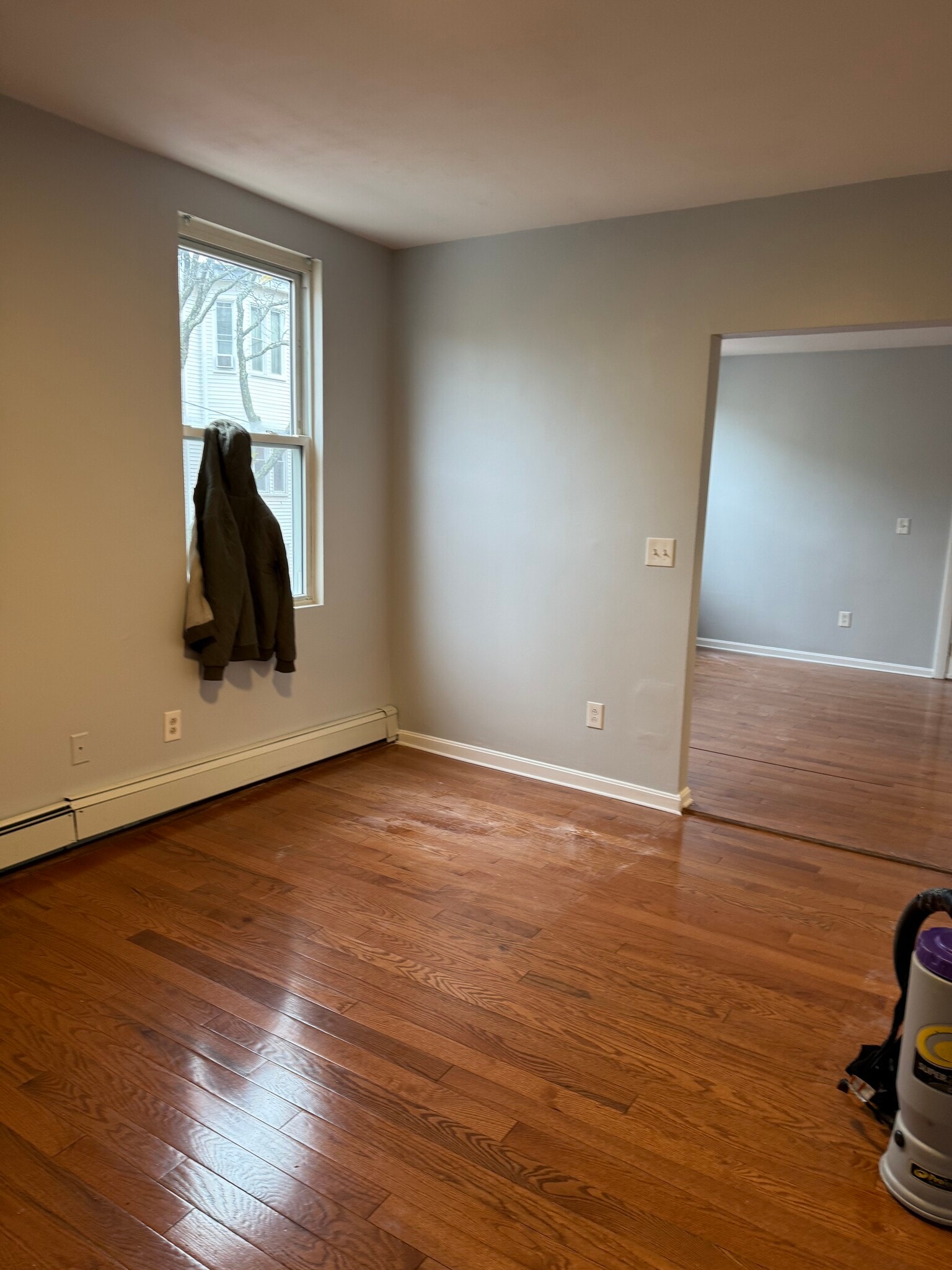 Building Photo - 75 Putnam St