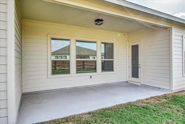 Building Photo - 3750 E Palm Valley Blvd