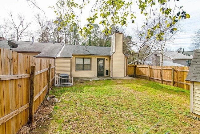 Building Photo - 3535 Miller St