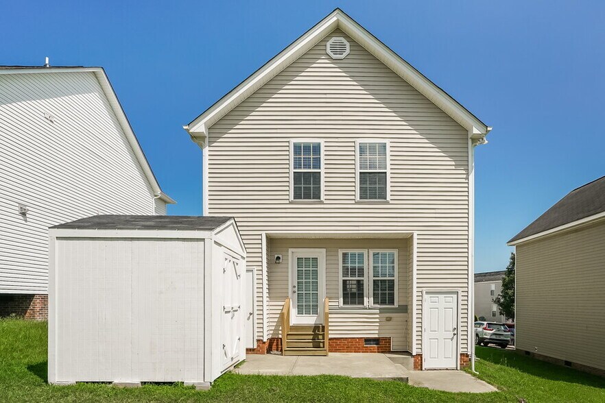 Building Photo - 4408 Windsock Ln