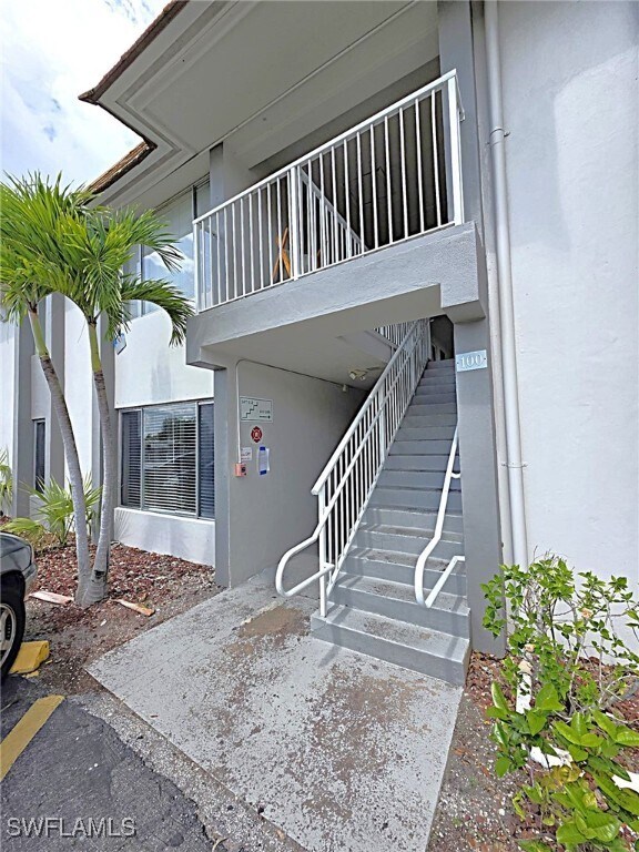 Building Photo - 1830 Maravilla Ave