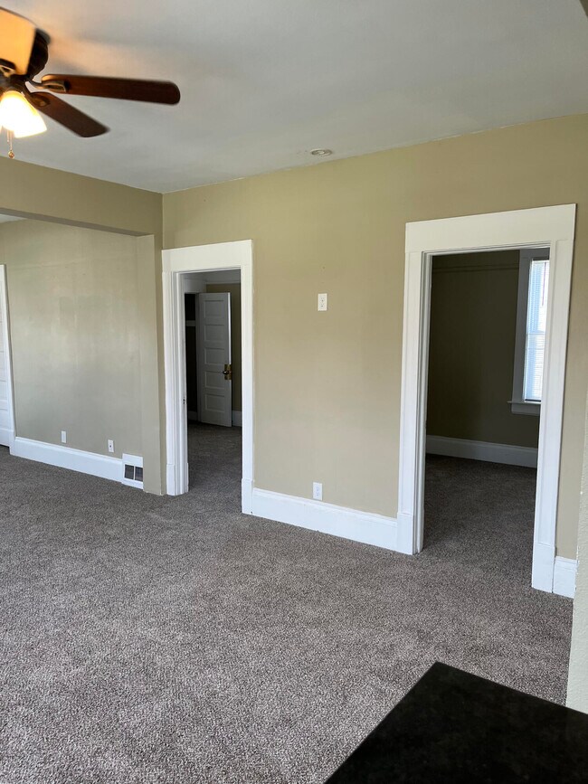 Building Photo - 602 Michigan Ave